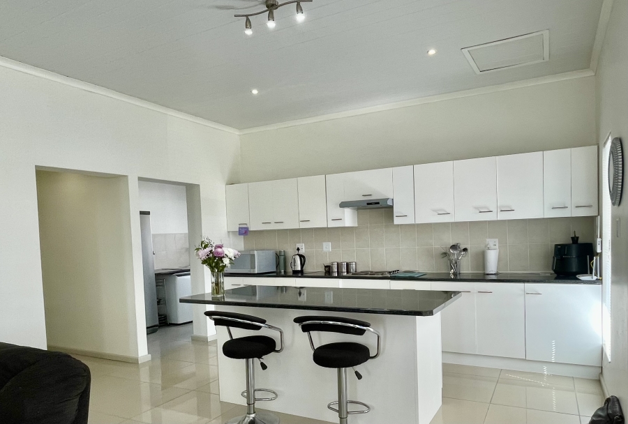 3 Bedroom Property for Sale in Blue Lagoon Western Cape